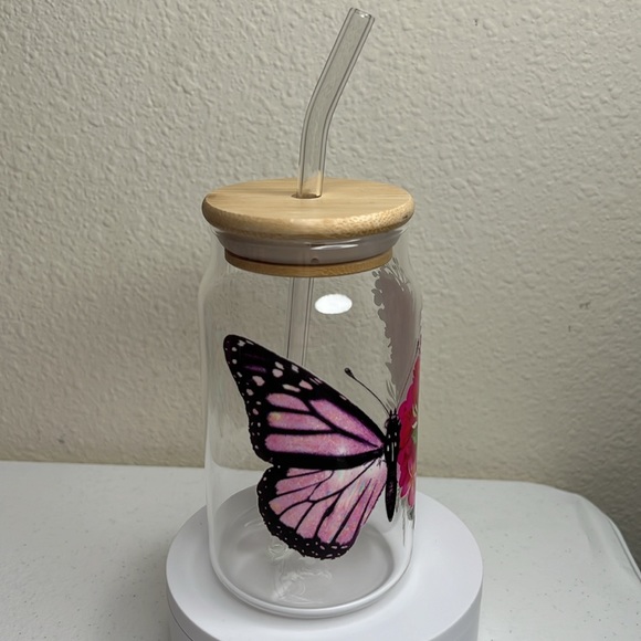 ⭐️ Butterfly Flower Handmade Libbey Glass Cup - Picture 3 of 5